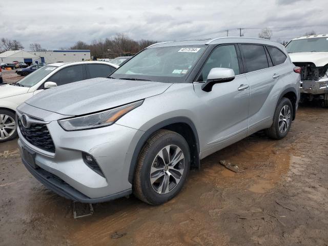 Photo 1 from auction – 2021 TOYOTA HIGHLANDER with VIN 5TDHZRBH3MS154012