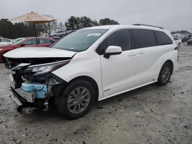 TOYOTA SIENNA LE 2021 with VIN 5TDKRKEC8MS034056 - Photo from auction