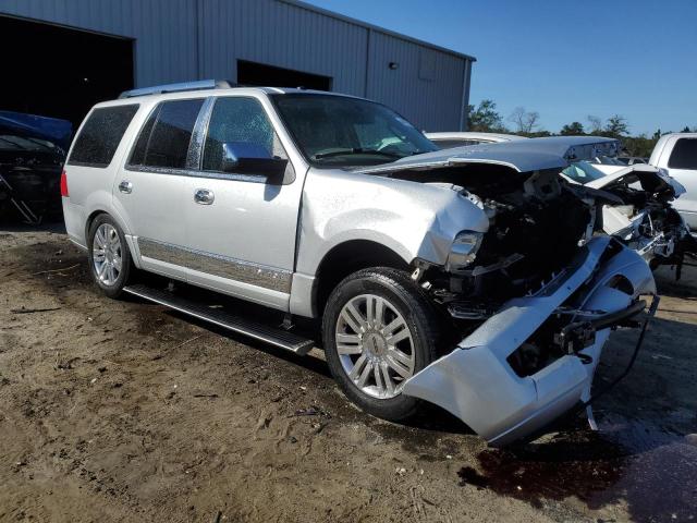 Photo 4 from auction – 2011 LINCOLN NAVIGATOR with VIN 5LMJJ2H50BEJ08744
