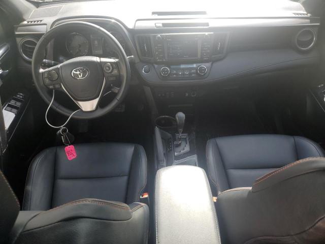 Photo 8 from auction – 2018 TOYOTA RAV4 SE with VIN JTMJFREV8JJ234989