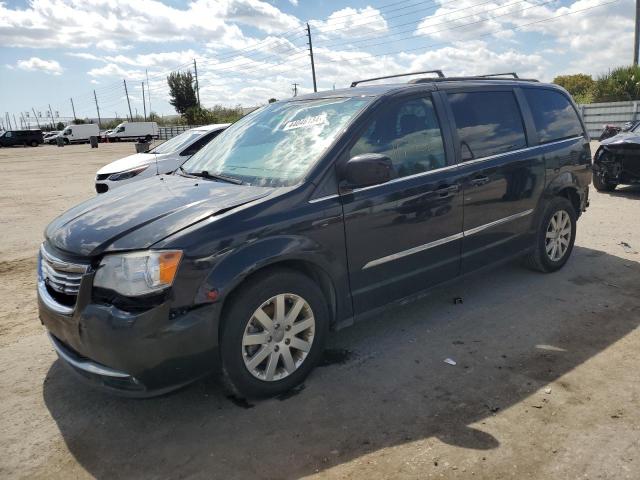 CHRYSLER TOWN & COU 2016 with VIN 2C4RC1BG2GR220951 - Photo from auction