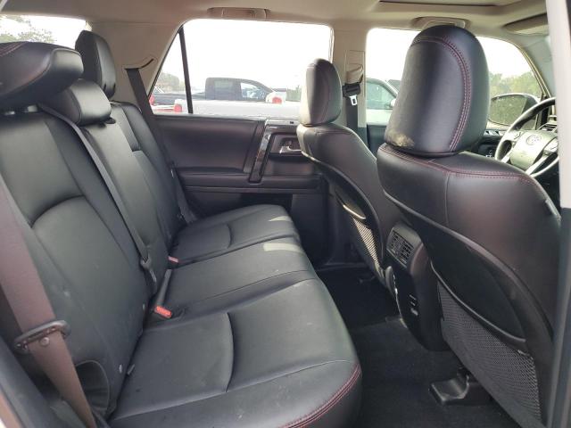 Photo 11 from auction – 2018 TOYOTA 4RUNNER SR with VIN JTEBU5JR5J5546381