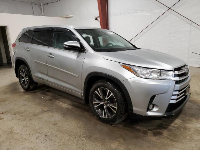 Photo 4 from auction – 2017 TOYOTA HIGHLANDER with VIN 5TDBZRFH5HS453006