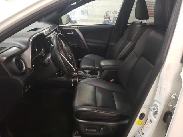 Photo 7 from auction – 2017 TOYOTA RAV4 SE with VIN JTMJFREV8HJ143764