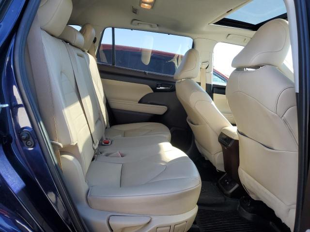 Photo 10 from auction – 2021 TOYOTA HIGHLANDER with VIN 5TDGZRBH0MS540480