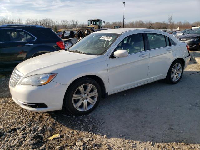 CHRYSLER 200 LX 2013 con VIN 1C3CCBABXDN761180 - Foto de la subasta
