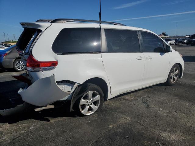 Photo 3 from auction – 2013 TOYOTA SIENNA LE with VIN 5TDKK3DC5DS335590