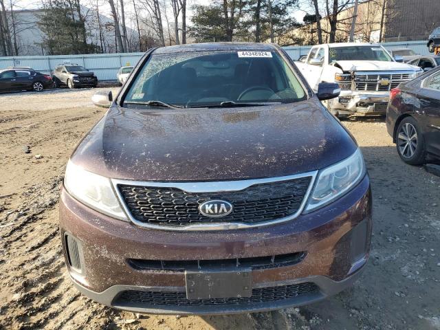 Photo 5 from auction – 2015 KIA SORENTO LX with VIN 5XYKTCA65FG592454