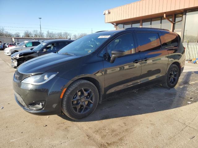 CHRYSLER PACIFICA T 2018 with VIN 2C4RC1BGXJR171957 - Photo from auction