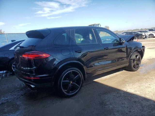 Photo 3 from auction – 2017 PORSCHE CAYENNE with VIN WP1AA2A29HKA85903