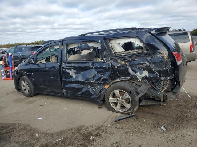 Photo 2 from auction – 2013 TOYOTA SIENA with VIN 5TDKK3DCXDS292297