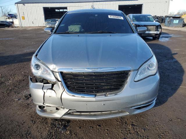 Photo 5 from auction – 2013 CHRYSLER 200 TOURIN with VIN 1C3CCBBG2DN527481