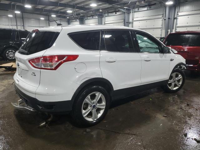 Photo 3 from auction – 2016 FORD ESCAPE SE with VIN 1FMCU9GX8GUB38196