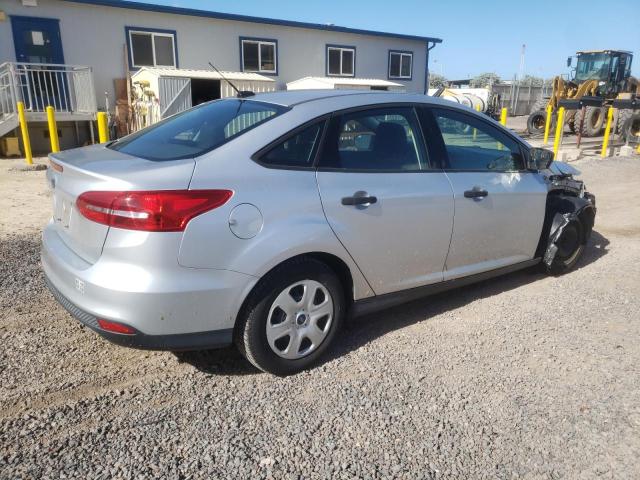 Photo 3 from auction – 2018 FORD FOCUS S with VIN 1FADP3E26JL290680