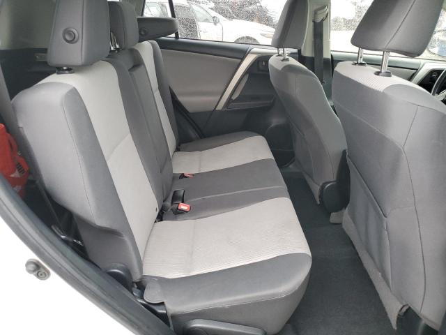 Photo 10 from auction – 2015 TOYOTA RAV4 LE with VIN JTMBFREV5FJ019338