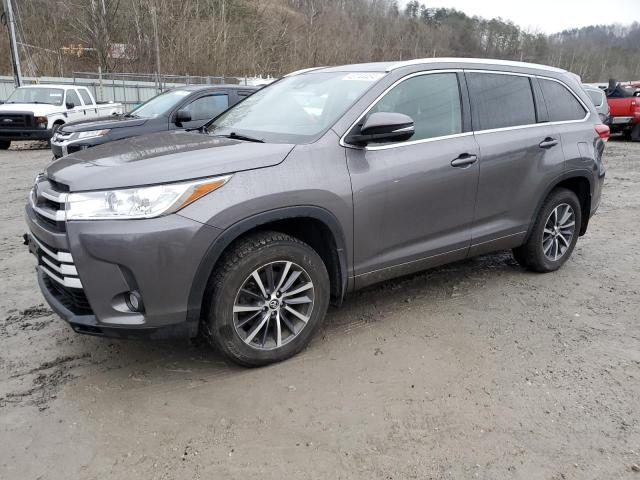TOYOTA HIGHLANDER 2017 with VIN 5TDJZRFH3HS483262 - Photo from auction