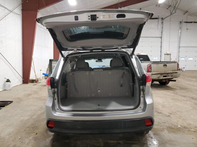 Photo 6 from auction – 2017 TOYOTA HIGHLANDER with VIN 5TDBZRFH5HS453006