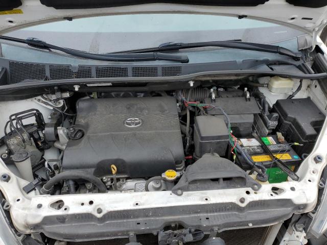 Photo 12 from auction – 2015 TOYOTA SIENNA LE with VIN 5TDKK3DC1FS555070