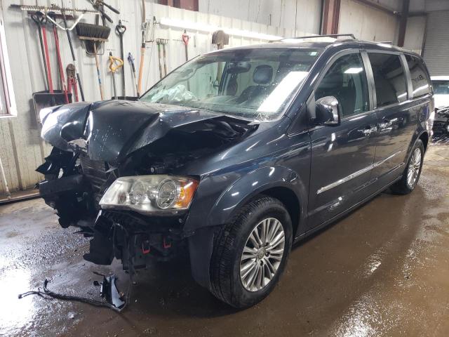 CHRYSLER TOWN & COU 2013 with VIN 2C4RC1CG0DR713666 - Photo from auction