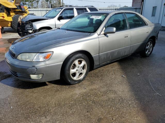 LEXUS ES 300 1997 with VIN JT8BF22G4V0010128 - Photo from auction