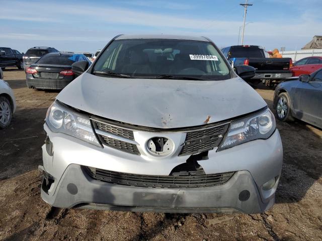 Photo 5 from auction – 2015 TOYOTA RAV4 LE with VIN JTMBFREV9FJ022923