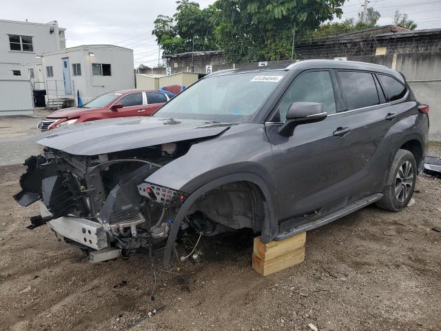 TOYOTA HIGHLANDER 2022 with VIN 5TDGZRAHXNS549402 - Photo from auction