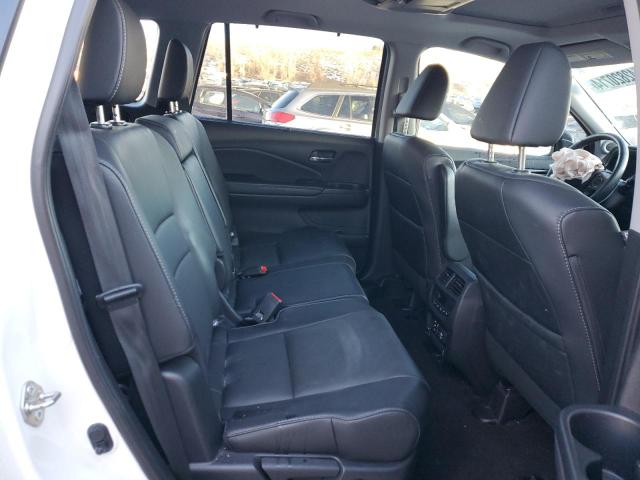 Photo 11 from auction – 2018 HONDA PILOT TOUR with VIN 5FNYF6H92JB012113
