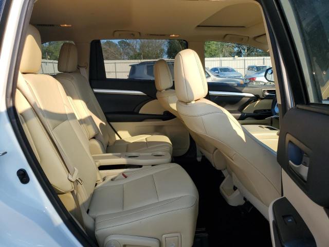 Photo 11 from auction – 2017 TOYOTA HIGHLANDER with VIN 5TDKZRFH7HS518597