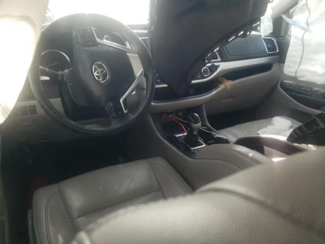 Photo 8 from auction – 2017 TOYOTA HIGHLANDER with VIN 5TDJZRFH2HS400064