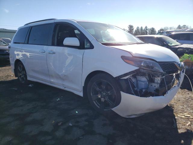 Photo 4 from auction – 2018 TOYOTA SIENNA SE with VIN 5TDXZ3DC6JS912849