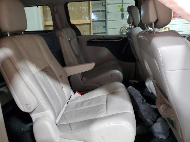 Photo 10 from auction – 2016 CHRYSLER TOWN & COU with VIN 2C4RC1GG1GR247437