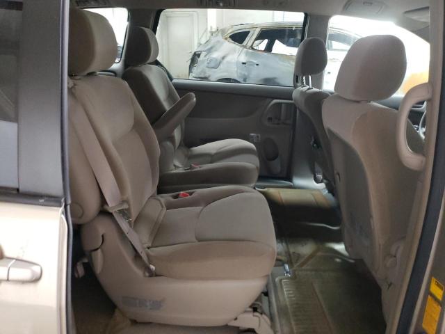 Photo 11 from auction – 2004 TOYOTA SIENNA with VIN 5TDZA23C74S076193