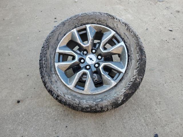 Photo 12 from auction – 2022 CHEVROLET SILVERADO with VIN 1GCUDEET4NZ577218
