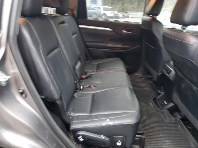 Photo 11 from auction – 2017 TOYOTA HIGHLANDER with VIN 5TDJZRFH3HS483262