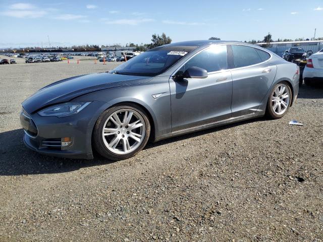TESLA MODEL S 2013 with VIN 5YJSA1DN6DFP14076 - Photo from auction
