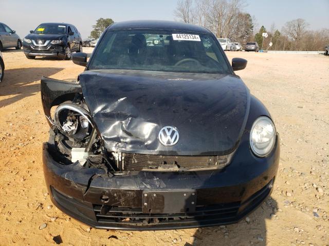 Photo 5 from auction – 2013 VOLKSWAGEN BEETLE with VIN 3VWFP7AT5DM663409