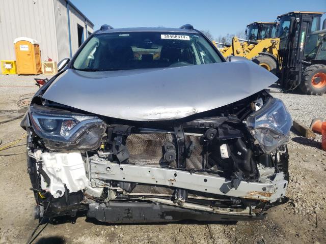 Photo 5 from auction – 2018 TOYOTA RAV4 ADVEN with VIN 2T3RFREV7JW844399