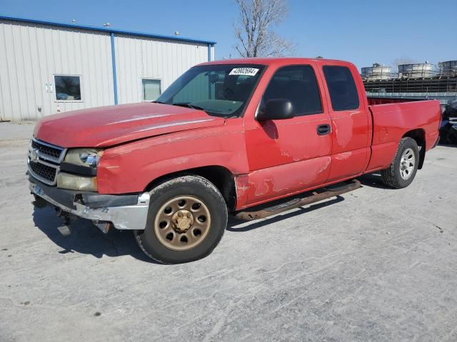 CHEVROLET SILVERADO 2006 with VIN 1GCEC19X06Z285144 - Photo from auction