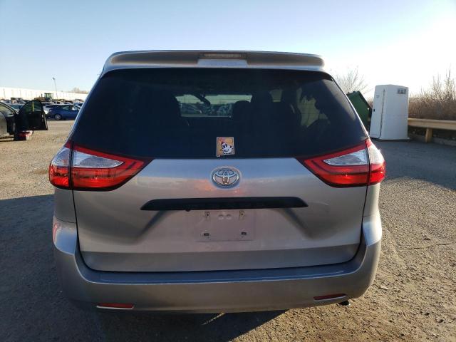 Zdjęcie 6 z aukcji – 2017 TOYOTA SIENNA z VIN 5TDZZ3DC1HS791652