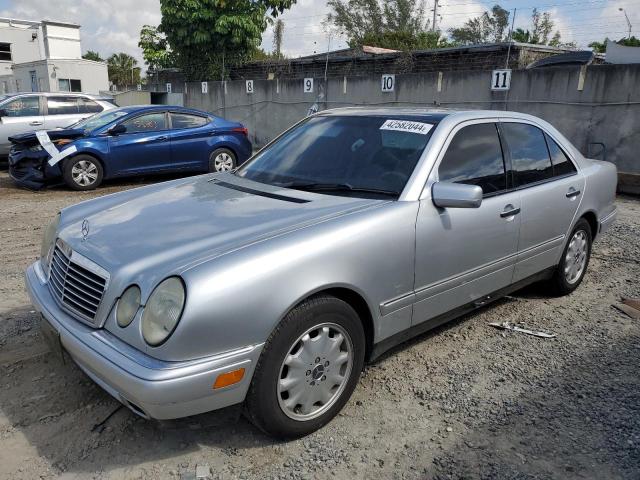 MERCEDES-BENZ E 320 1997 with VIN WDBJF55F6VA305354 - Photo from auction