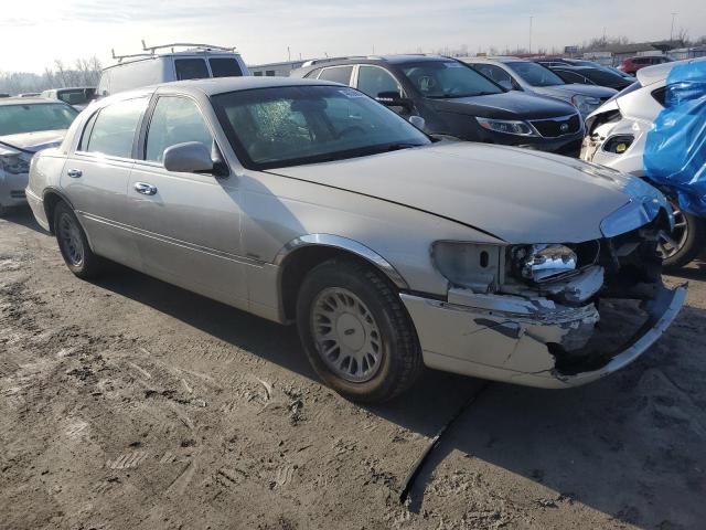 Photo 4 from auction – 2002 LINCOLN TOWN CAR C with VIN 1LNHM83W62Y628876