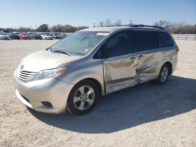 Photo 1 from auction – 2015 TOYOTA SIENNA LE with VIN 5TDKK3DC0FS565816