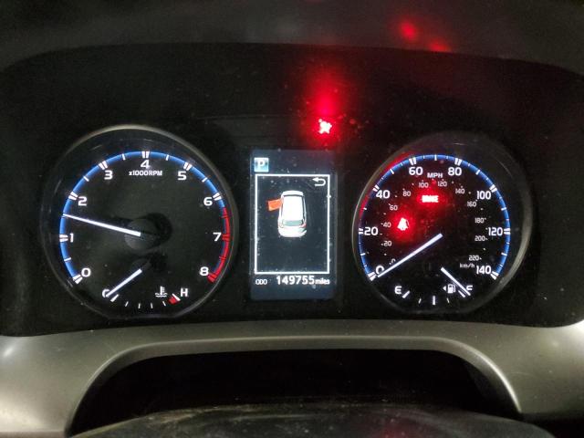 Photo 9 from auction – 2017 TOYOTA RAV4 XLE with VIN JTMRFREV5HD214906