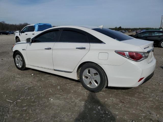 Photo 2 from auction – 2012 HYUNDAI SONATA HYB with VIN KMHEC4A44CA057415