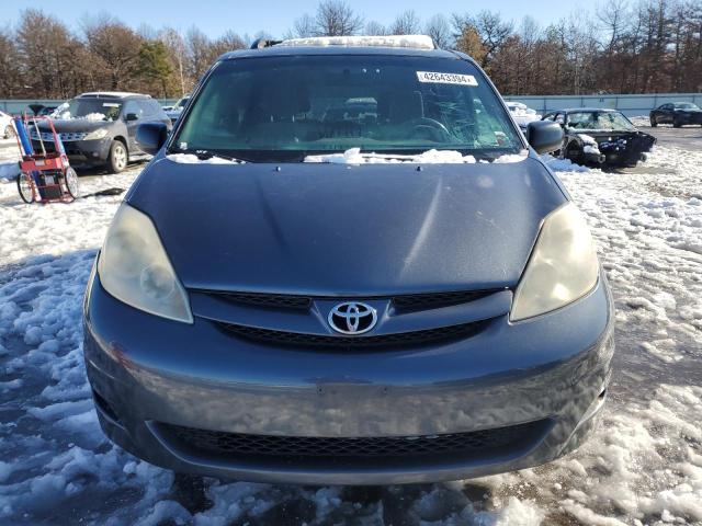 Photo 5 from auction – 2010 TOYOTA SIENNA with VIN 5TDJK4CC6AS028900