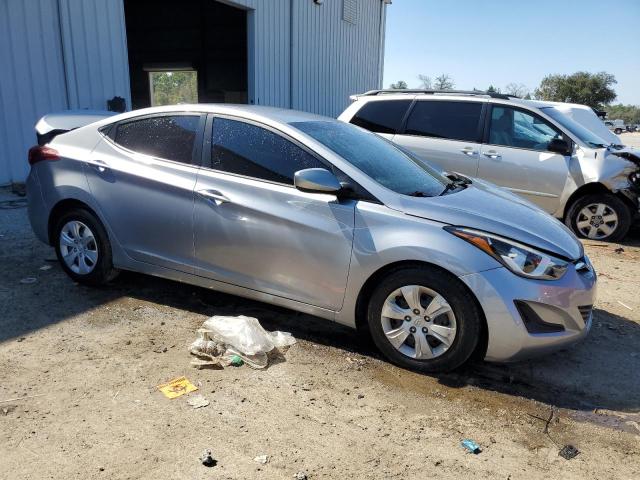 Photo 4 from auction – 2016 HYUNDAI ELANTRA SE with VIN 5NPDH4AE3GH762389
