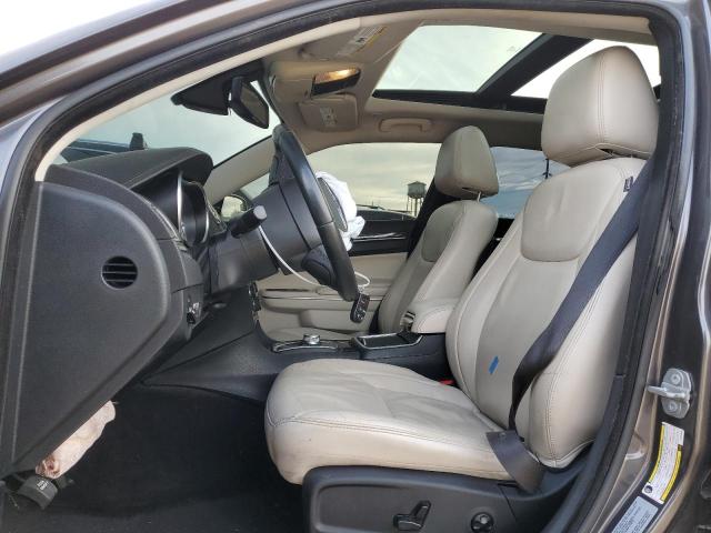 Photo 7 from auction – 2017 CHRYSLER 300 LIMITE with VIN 2C3CCAAG4HH552456