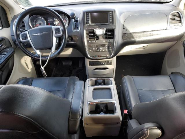 Photo 8 from auction – 2011 CHRYSLER TOWN & COU with VIN 2A4RR8DG6BR704595