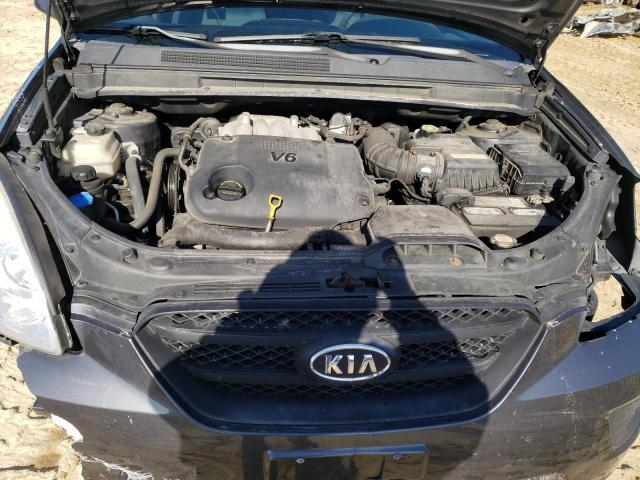 Photo 11 from auction – 2008 KIA RONDO LX with VIN KNAFG526687158458