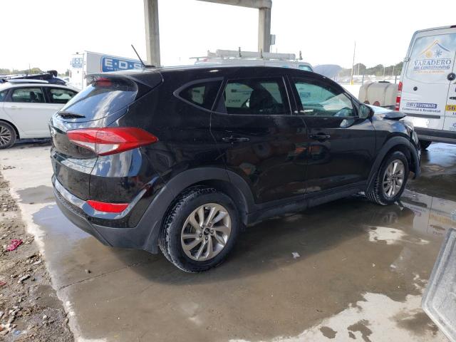 Photo 3 from auction – 2017 HYUNDAI TUCSON SE with VIN KM8J23A48HU456913